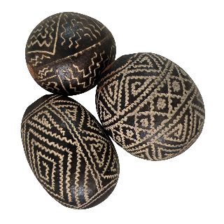 Shipibo pattern calabash hand rattle - made by Peruvian Amazon artisan - Amazon Ecology