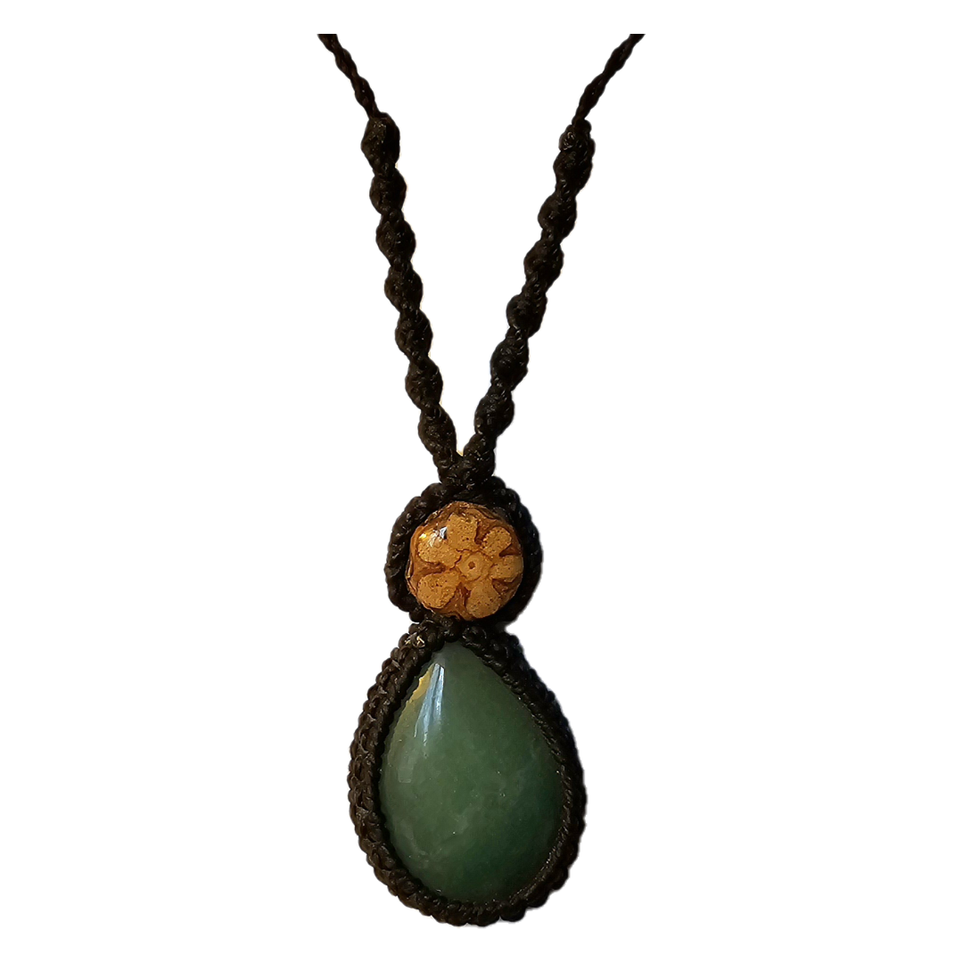 Ayahuasca vine and green jade macrame necklace