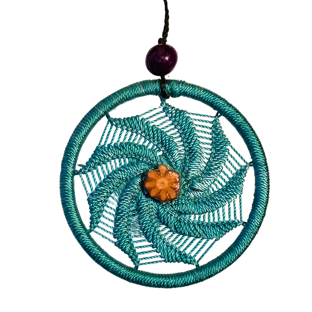 Dreamcatcher necklace with ayahuasca - made by artisans from the Peruvian Amazon - Amazon Ecology