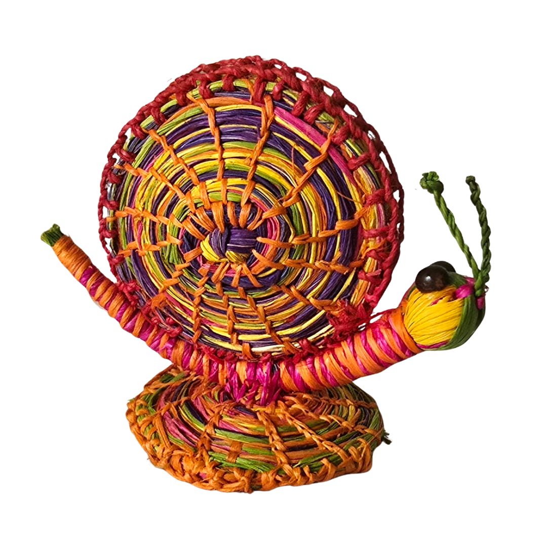 WOVEN CHAMBIRA SNAIL - DECORATION, ORNAMENT AND NAPKIN HOLDER - MADE BY PERUVIAN AMAZON ARTISAN - Amazon Ecology