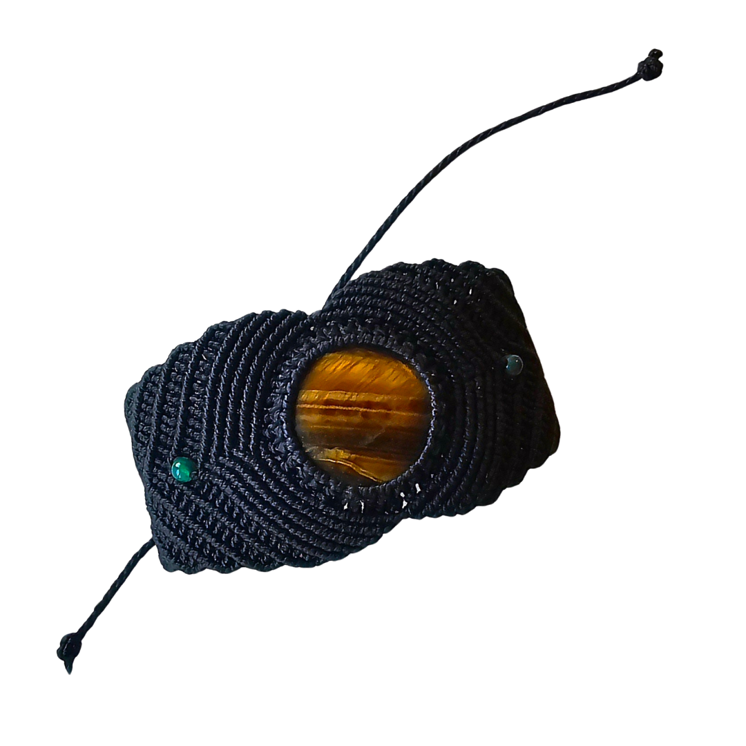 Tiger eye black macrame bracelet - made by artisan from the Peruvian Amazon - Amazon Ecology