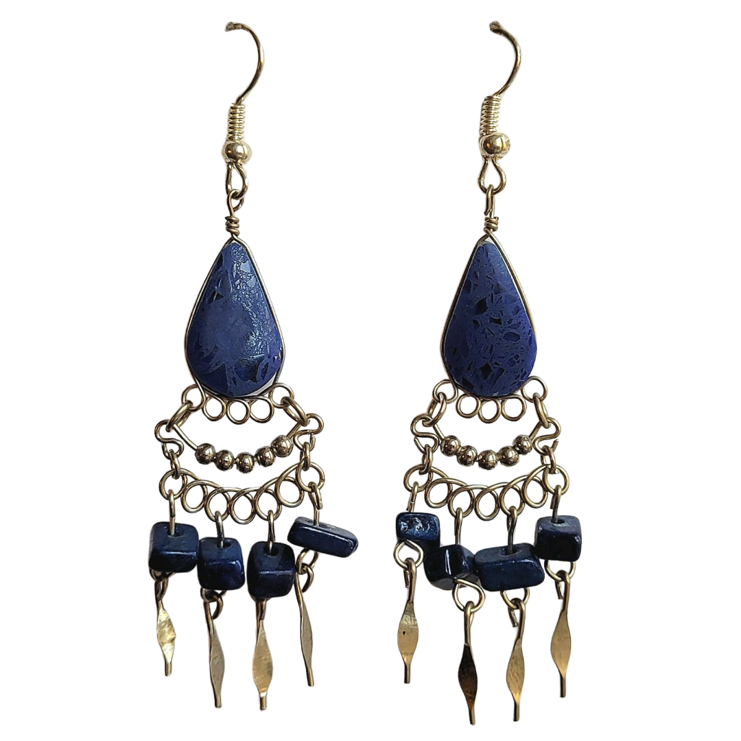 Stone and alpaca silver earrings - made by Peruvian Amazon artisans - Amazon Ecology