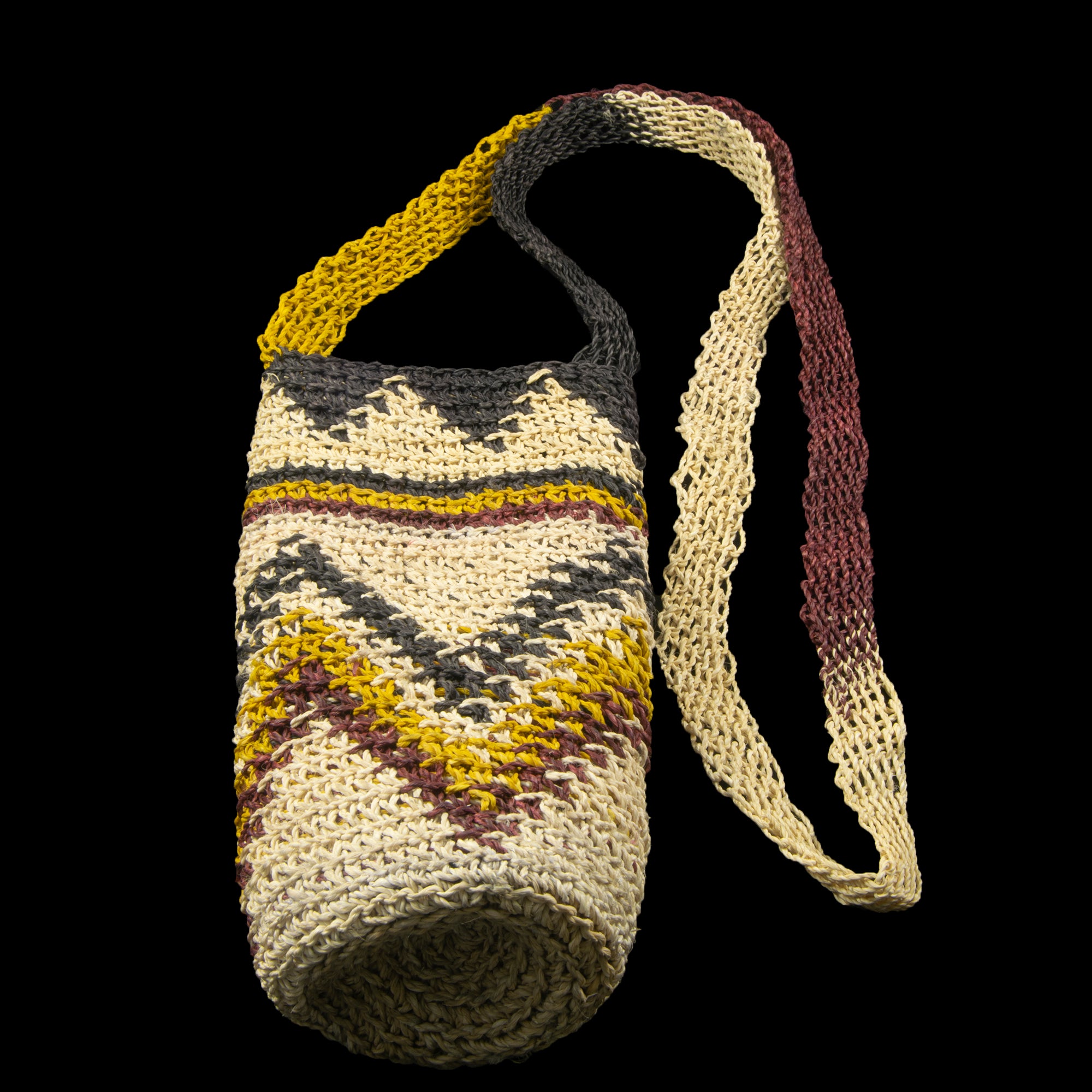 Fair-Trade Bottle Carrier/Wine Tote with zig zag Bora native pattern - Amazon Ecology