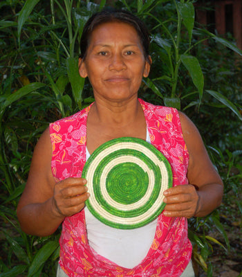 Woven hot pad (trivet) and center piece with green and white rings - Amazon Ecology