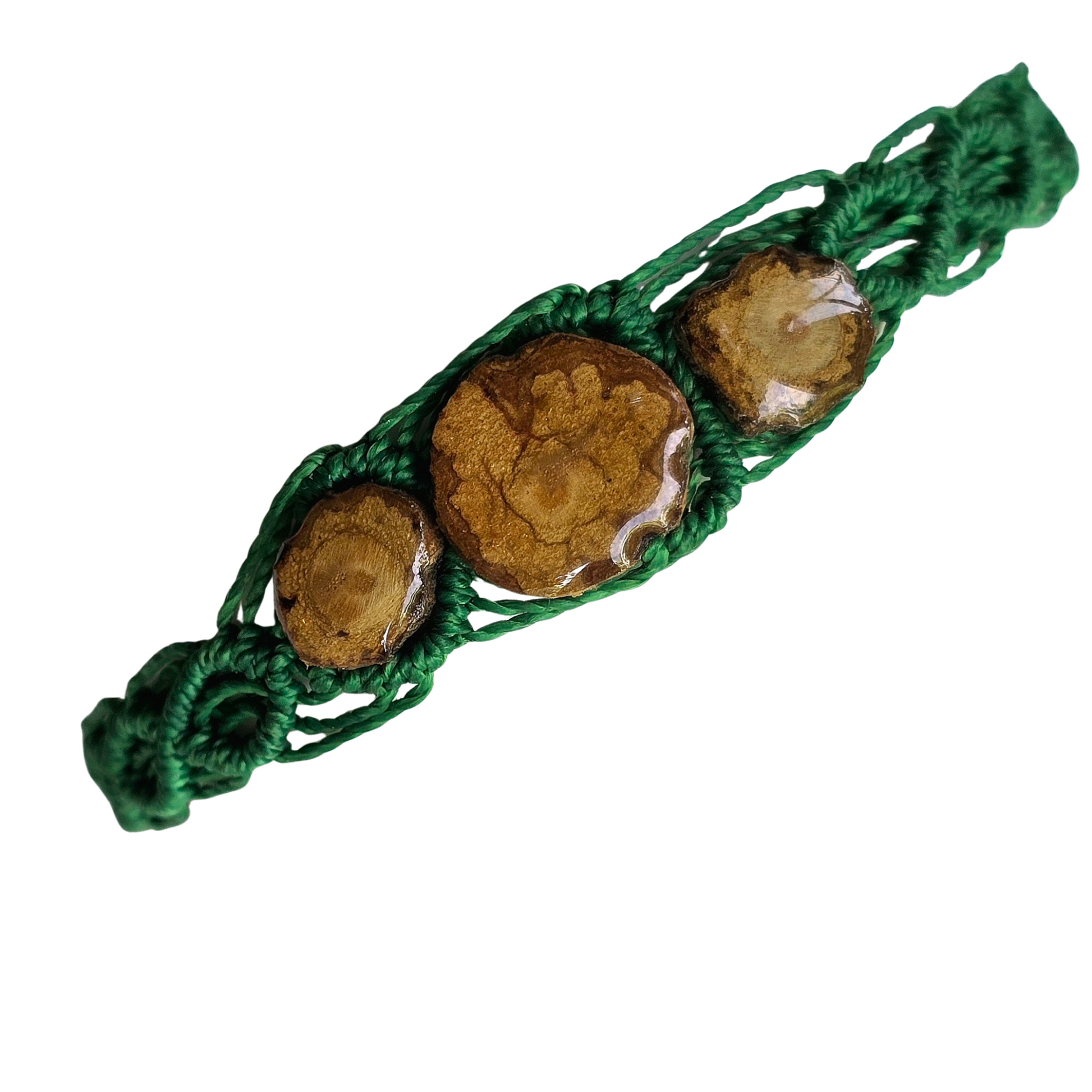 Macrame bracelet with 3 pieces of ayahuasca - made by Peruvian Amazon artisan - Amazon Ecology