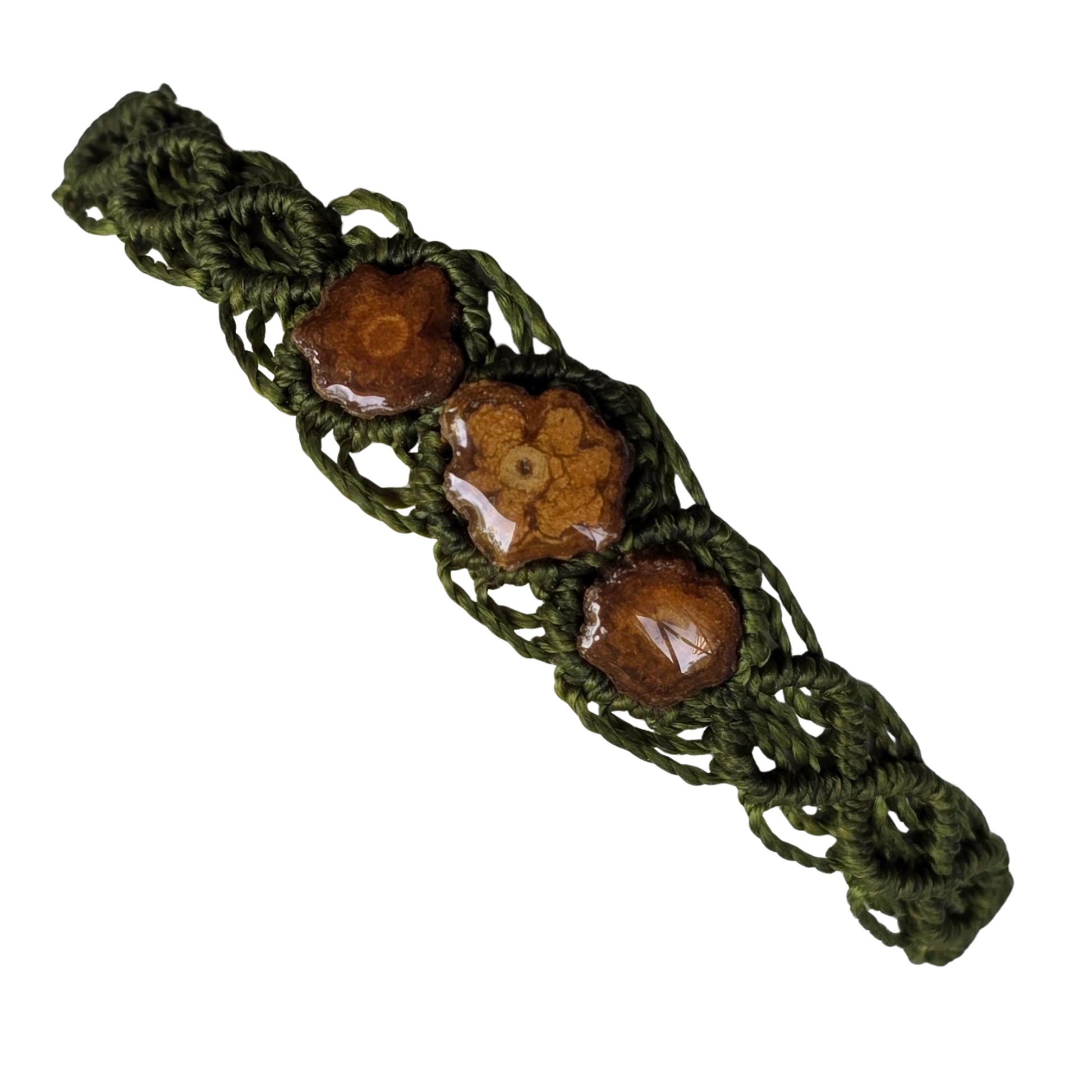 Macrame bracelet with 3 pieces of ayahuasca - made by Peruvian Amazon artisan - Amazon Ecology