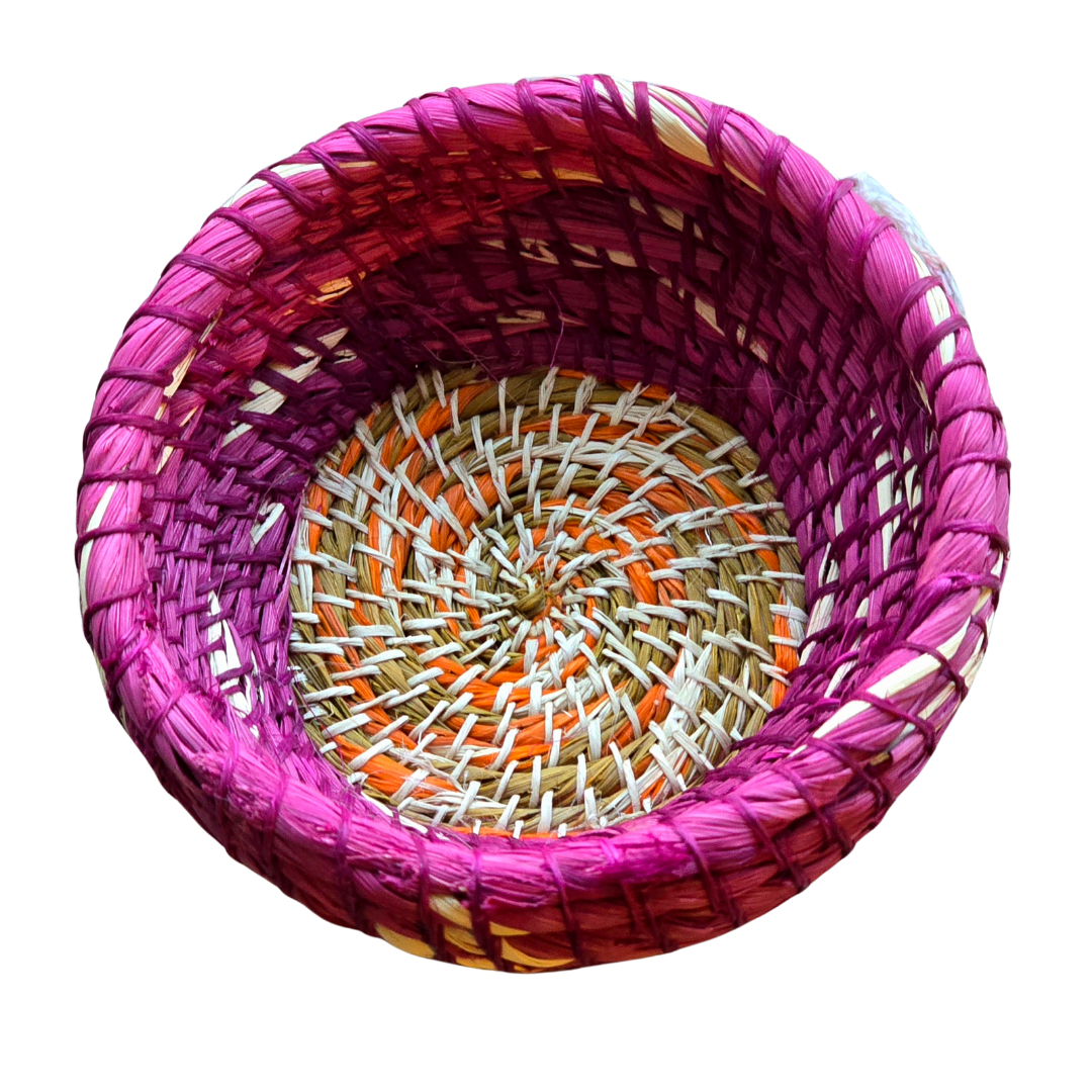Colored chambira woven pots with open top - handmade by Peruvian artisan - Amazon Ecology