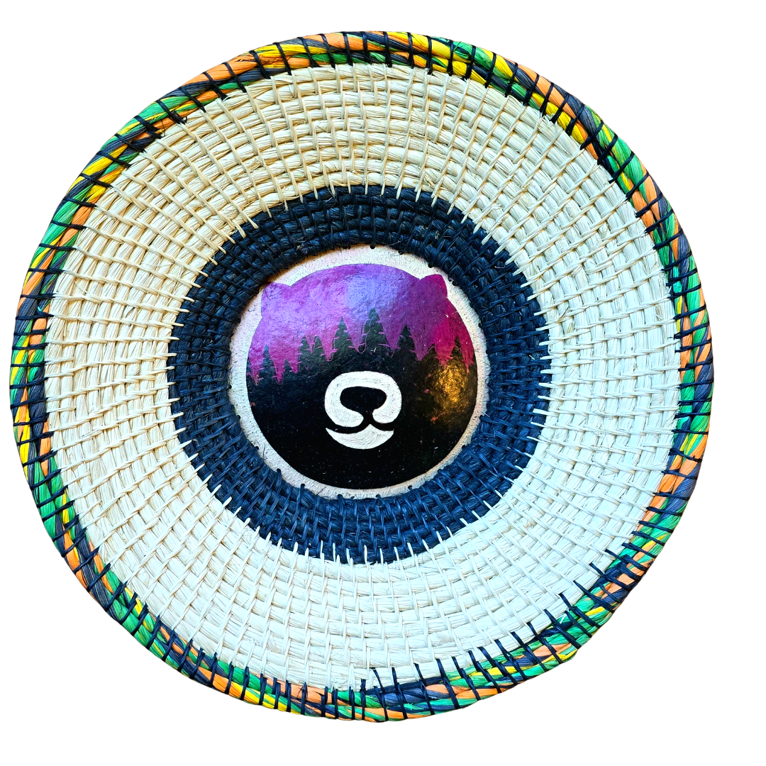 CHAMBIRA BASKET WITH WILDLIIFE CARVING ON CALABASH CENTER - MADE BY PERUVIAN AMAZON ARTISAN