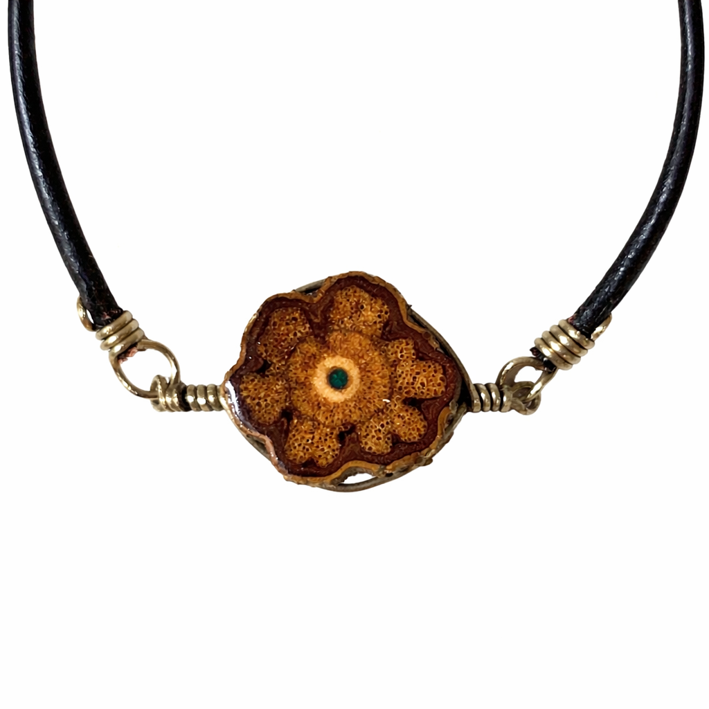 Ayahuasca vine bracelet with Peruvian turquoise - hand-made in the Peruvian Amazon - Amazon Ecology