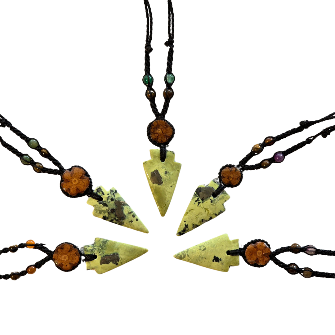 Ayahuasca vine and serpentine stone macrame necklace - Amazon Ecology