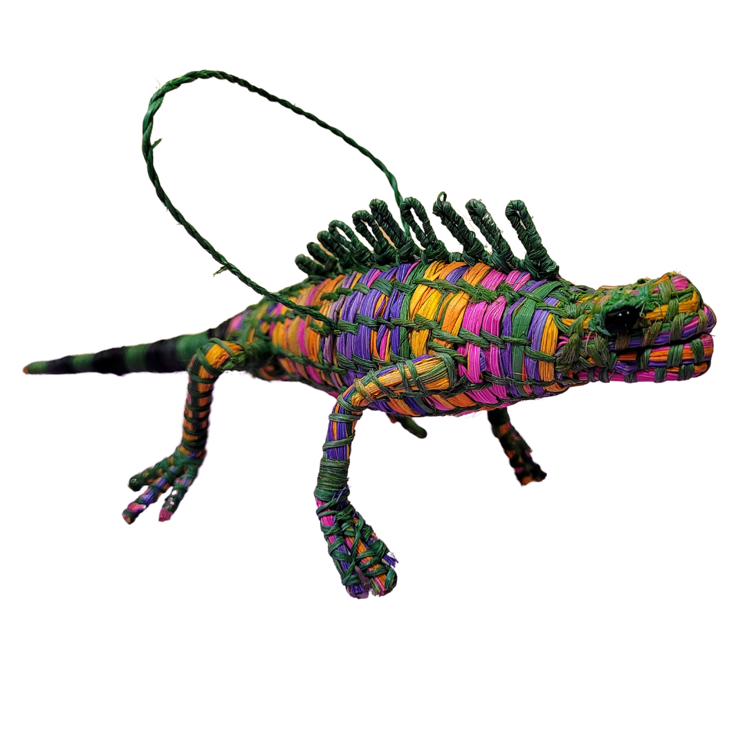 IGUANA FAIR-TRADE CHRISTMAS TREE ORNAMENT FROM THE PERUVIAN AMAZON
