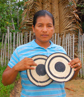 Woven hot pad (trivet) and center piece with black and white rings - Amazon Ecology