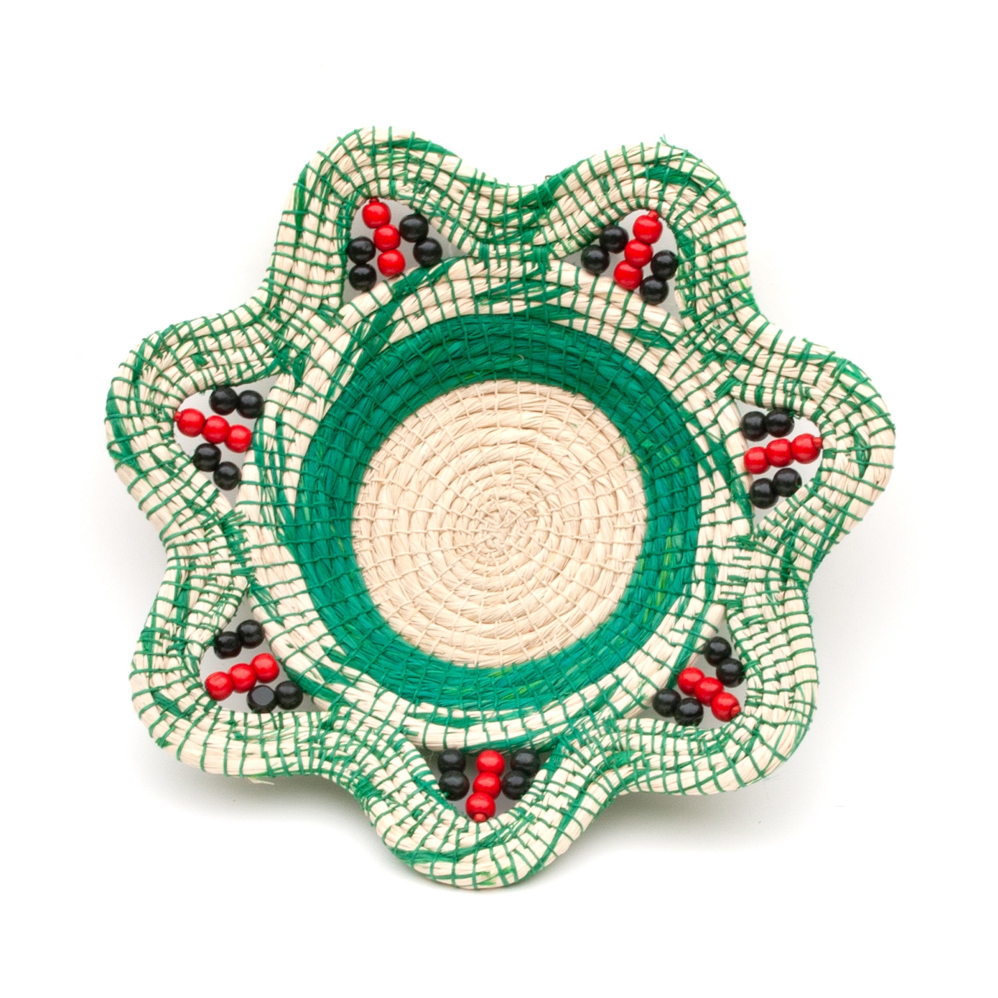 A TOUCH OF FOREST - HANDMADE CHAMBIRA PALM FIBER BASKET - WOVEN BY ARTISAN FROM PERUVIAN AMAZON - Amazon Ecology