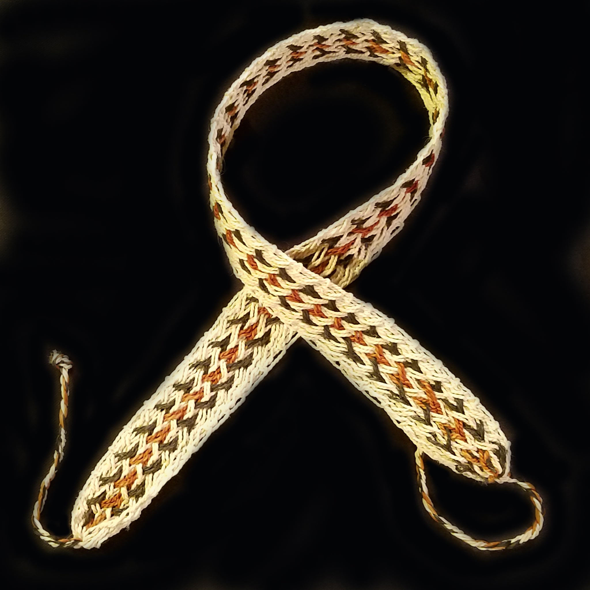 Fair-trade Hand-made Hat band - white herringbone shushupe - made by Peruvian Amazon artisan - Amazon Ecology