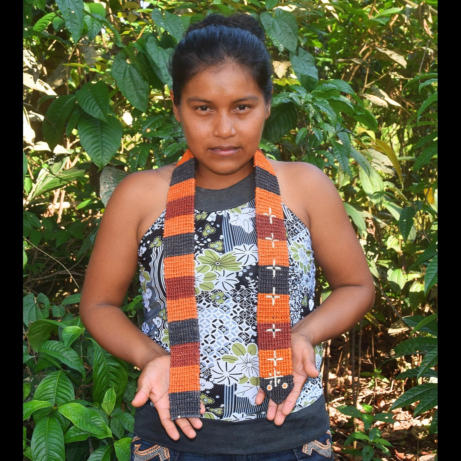 GS02B: Native artisan Madred Silva with Amazon guitar strap - coral snake model